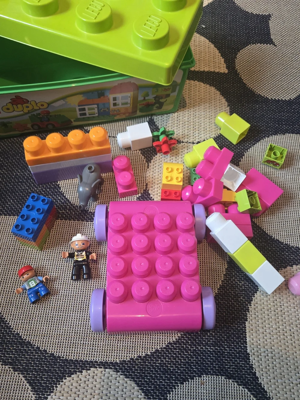 Lego Duplo Blocks, 2 Figures, Elephant Figure & Bin